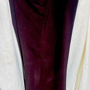 Great pants owner cut out tags size M